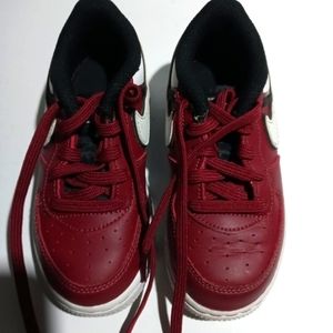 Burgundy Nike (9C)